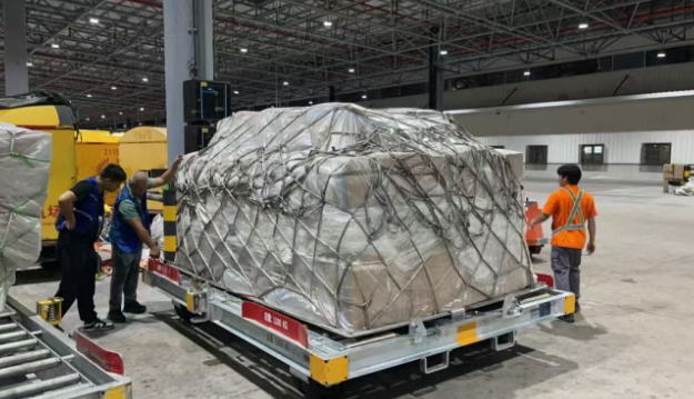 【多式联运项目】实干担当护远航 空运供应链公司春节“踩油门”助推“莞货行天下”